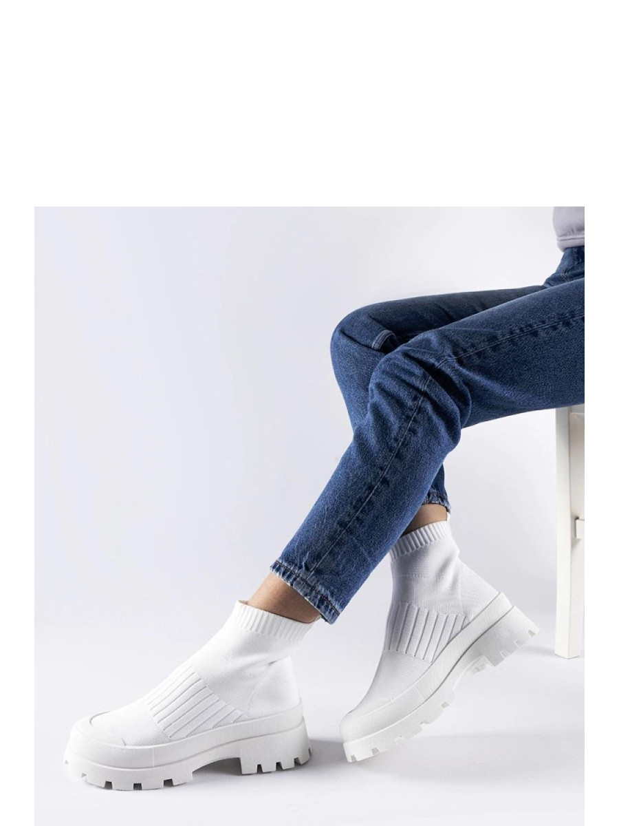 Baskets model 207606 Solea