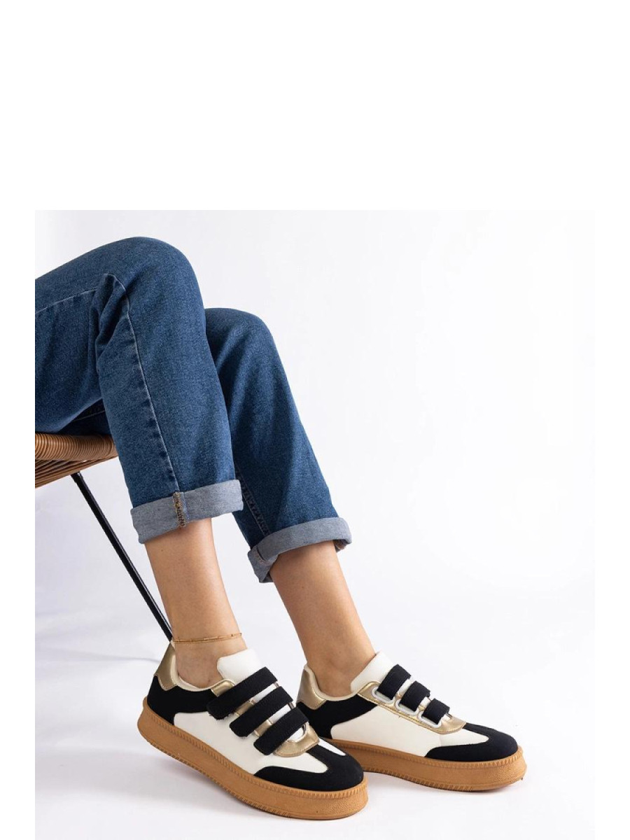 Baskets model 207189 Solea