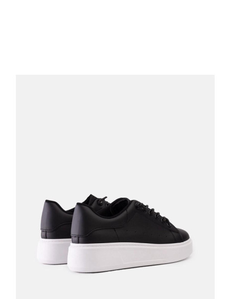 Baskets model 207255 Solea