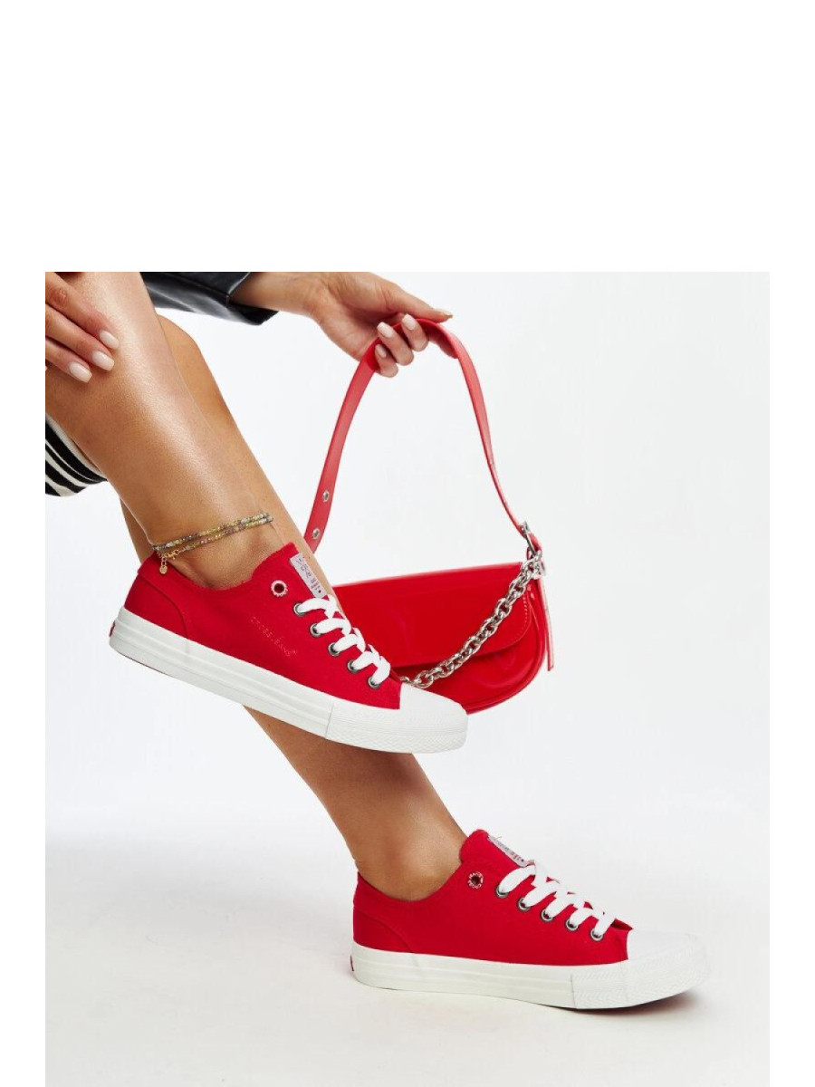 Baskets model 207359 Solea