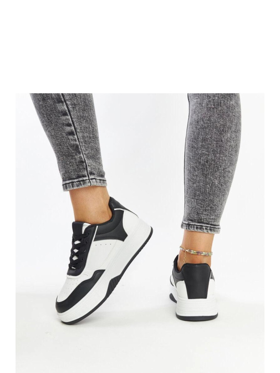 Baskets model 207412 Solea