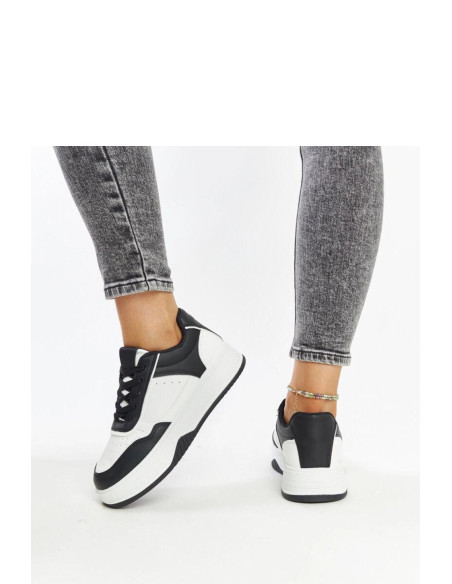 Baskets model 207412 Solea