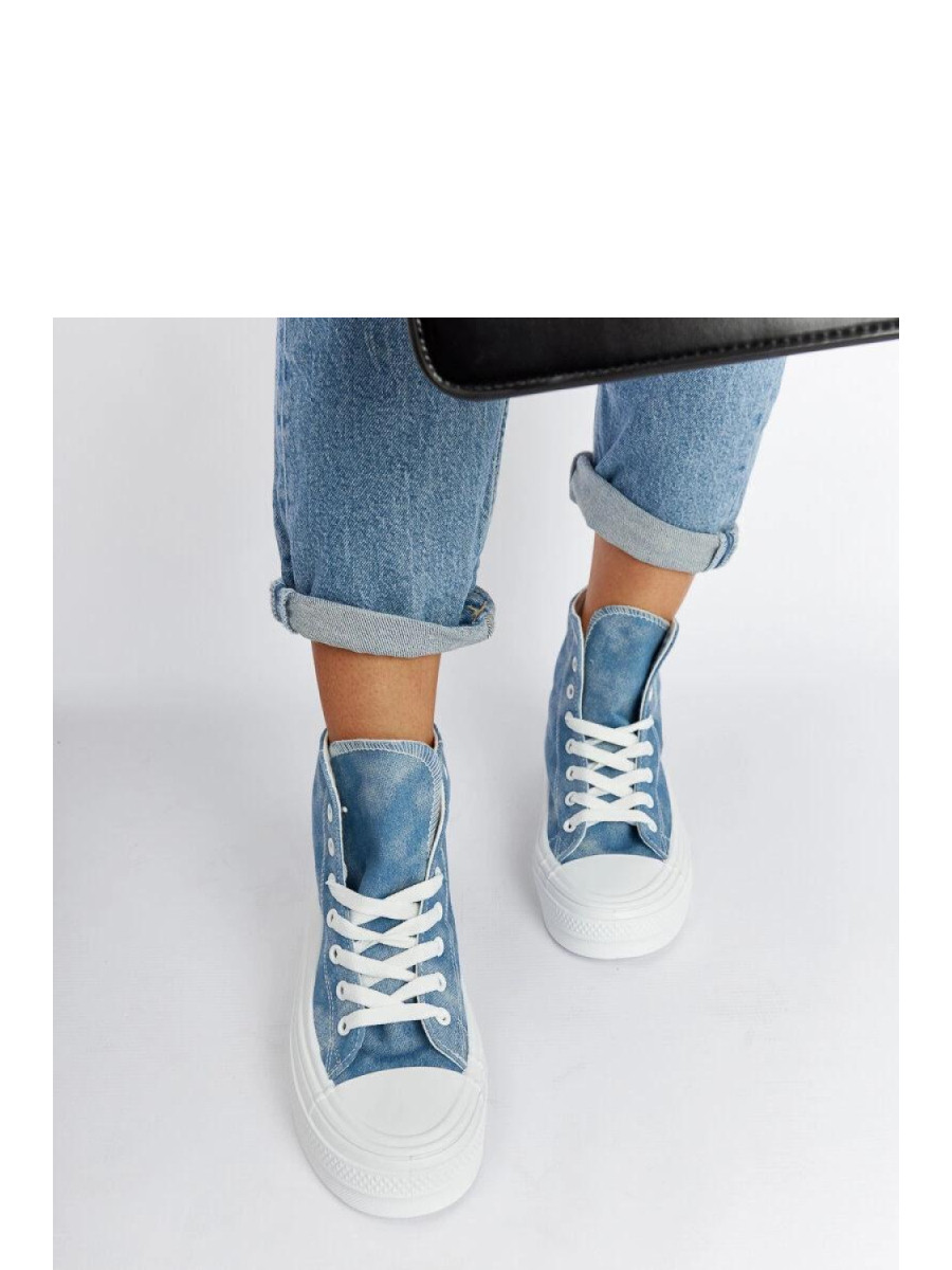 Baskets model 207542 Solea