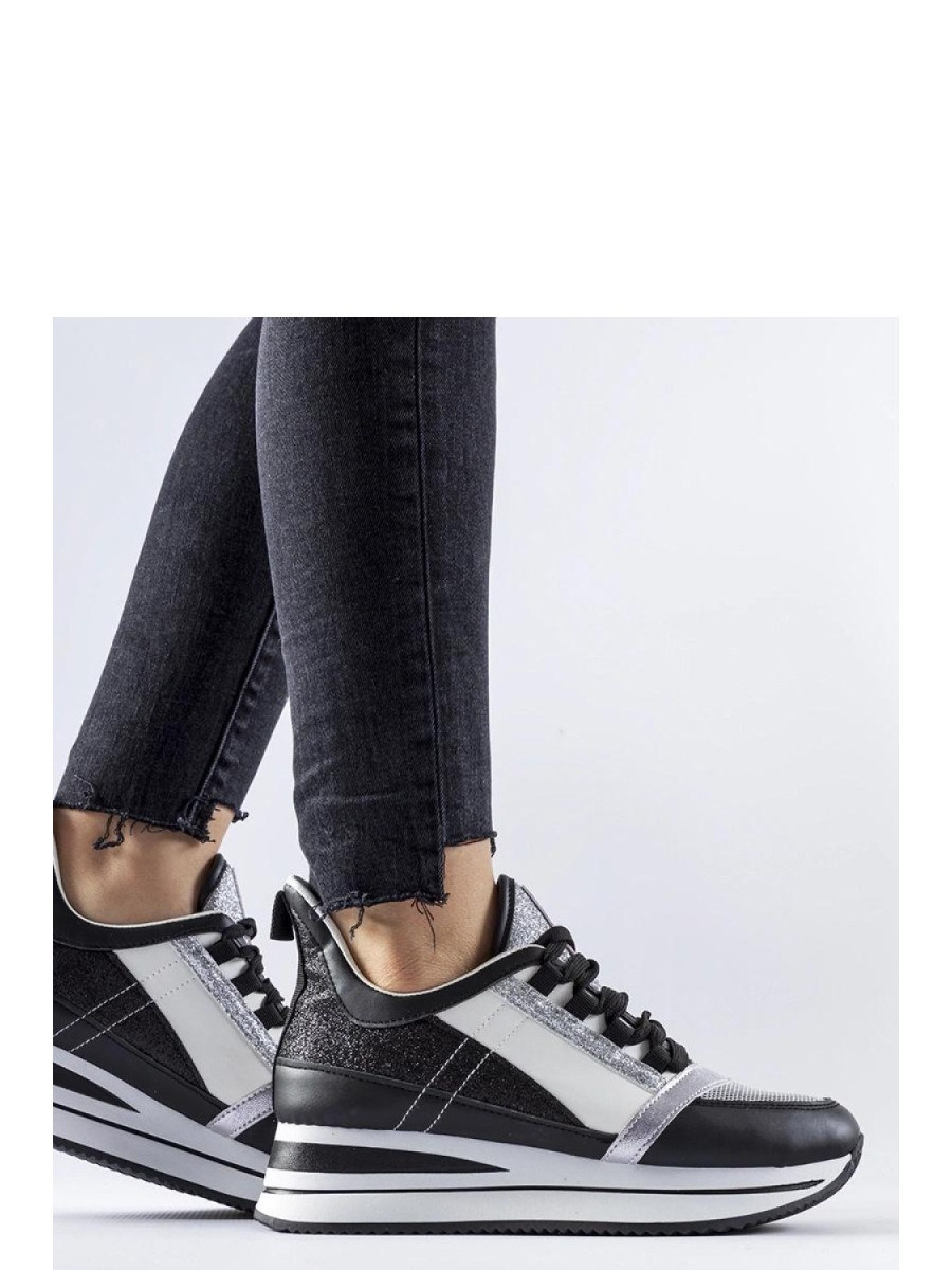 Baskets model 207577 Solea