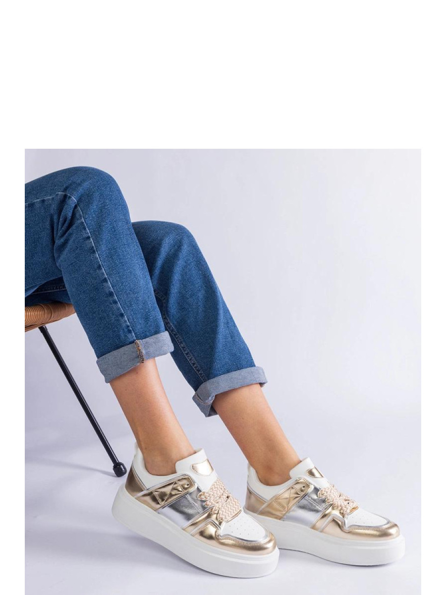 Baskets model 207116 Solea