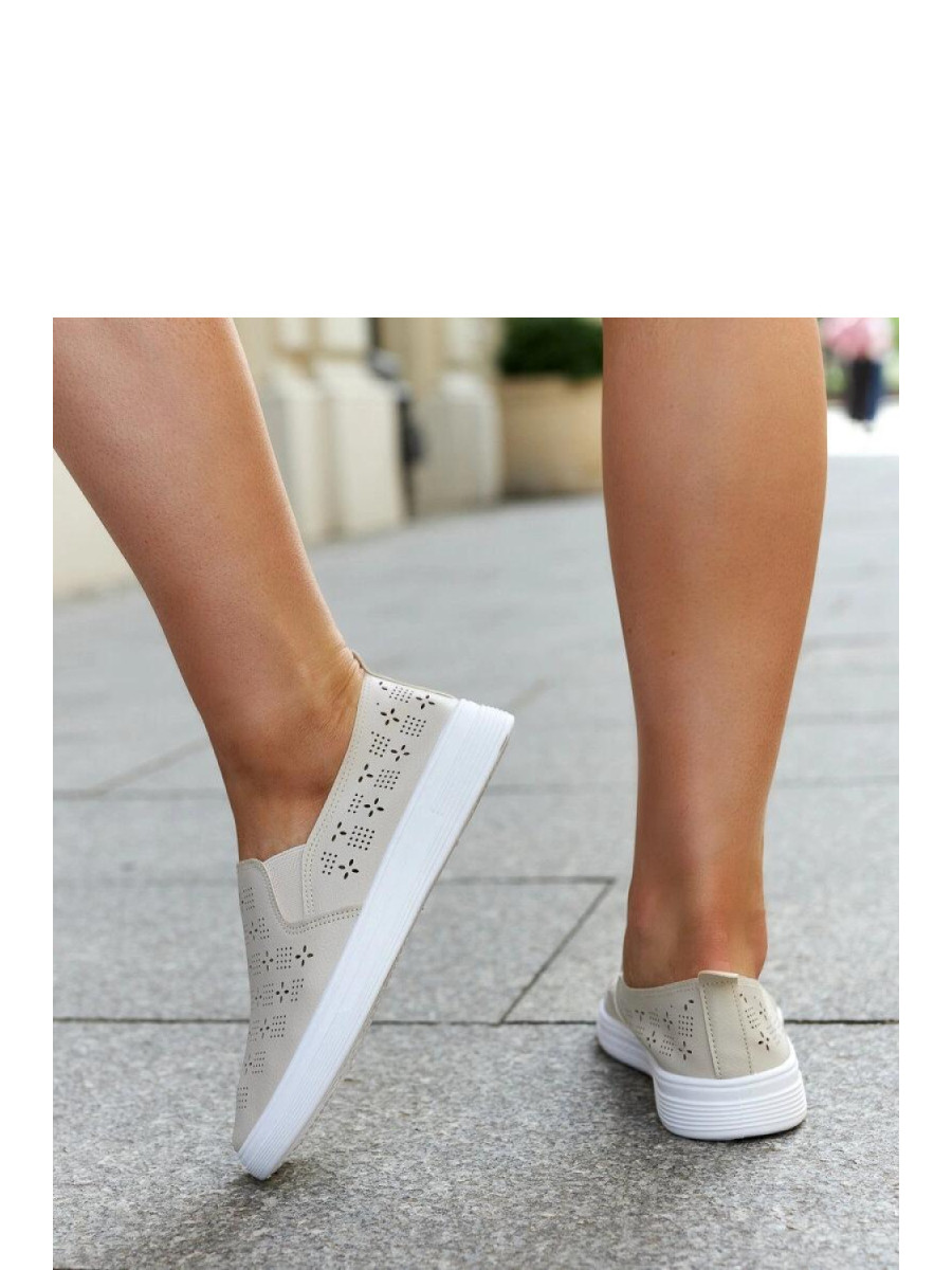 Baskets model 207316 Solea