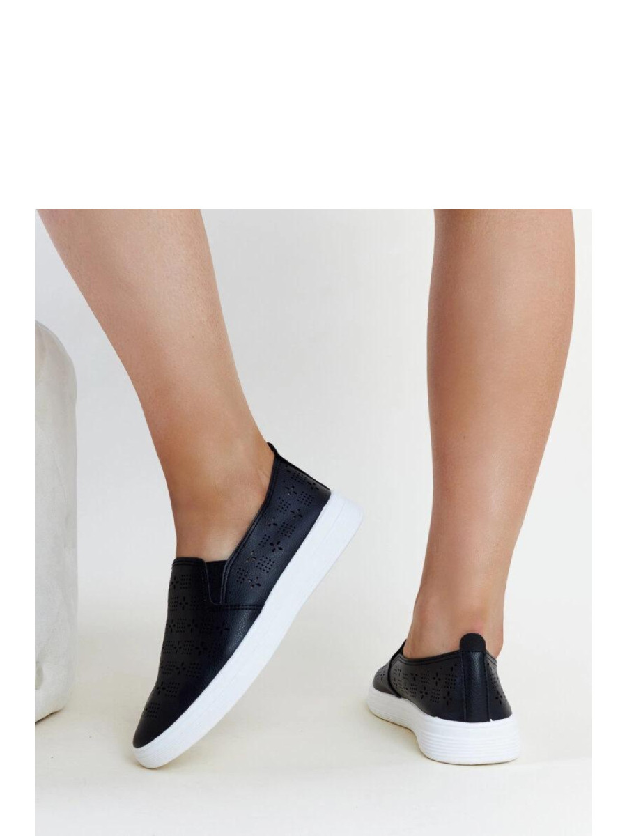 Baskets model 207317 Solea