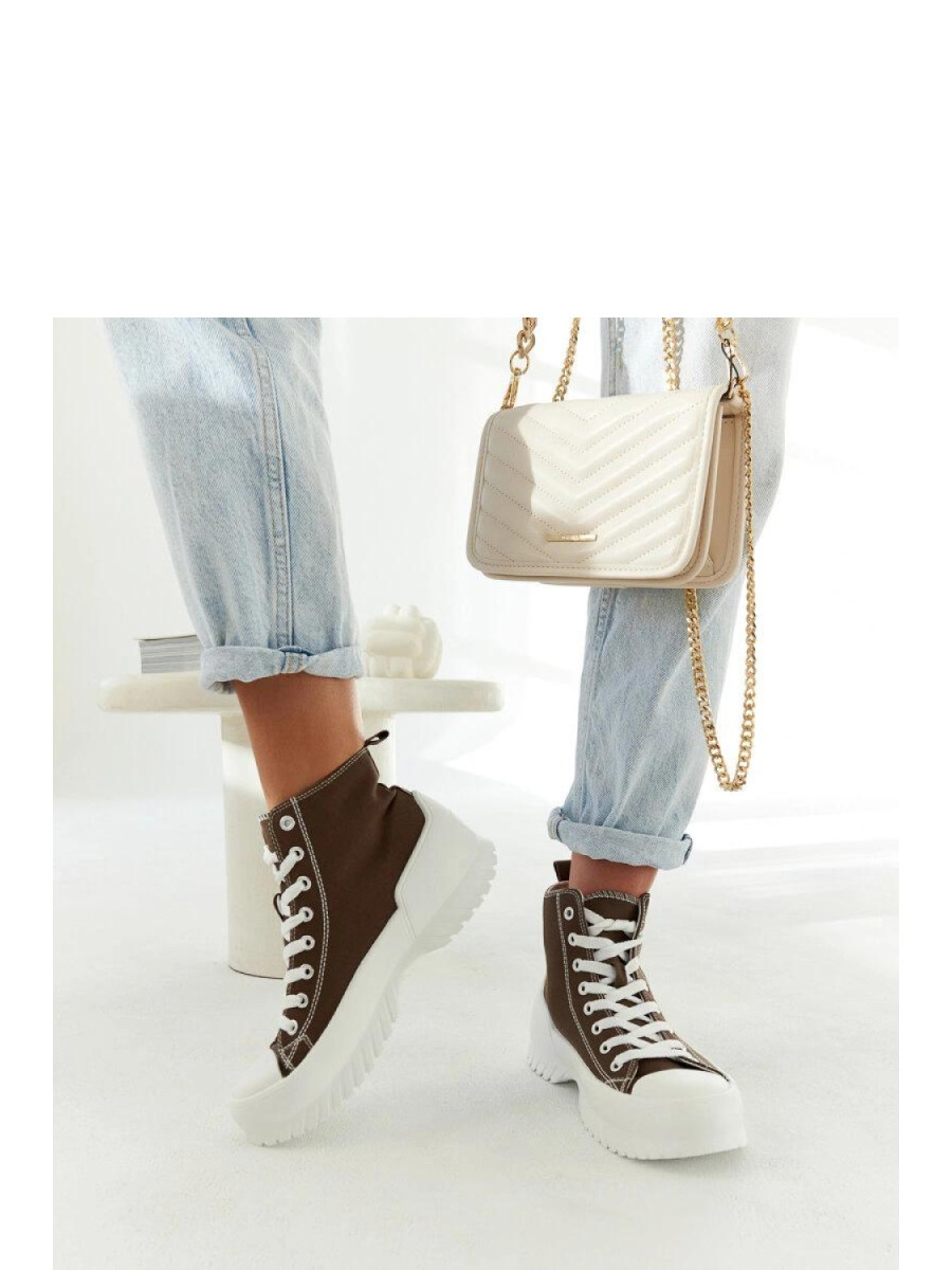 Baskets model 207548 Solea
