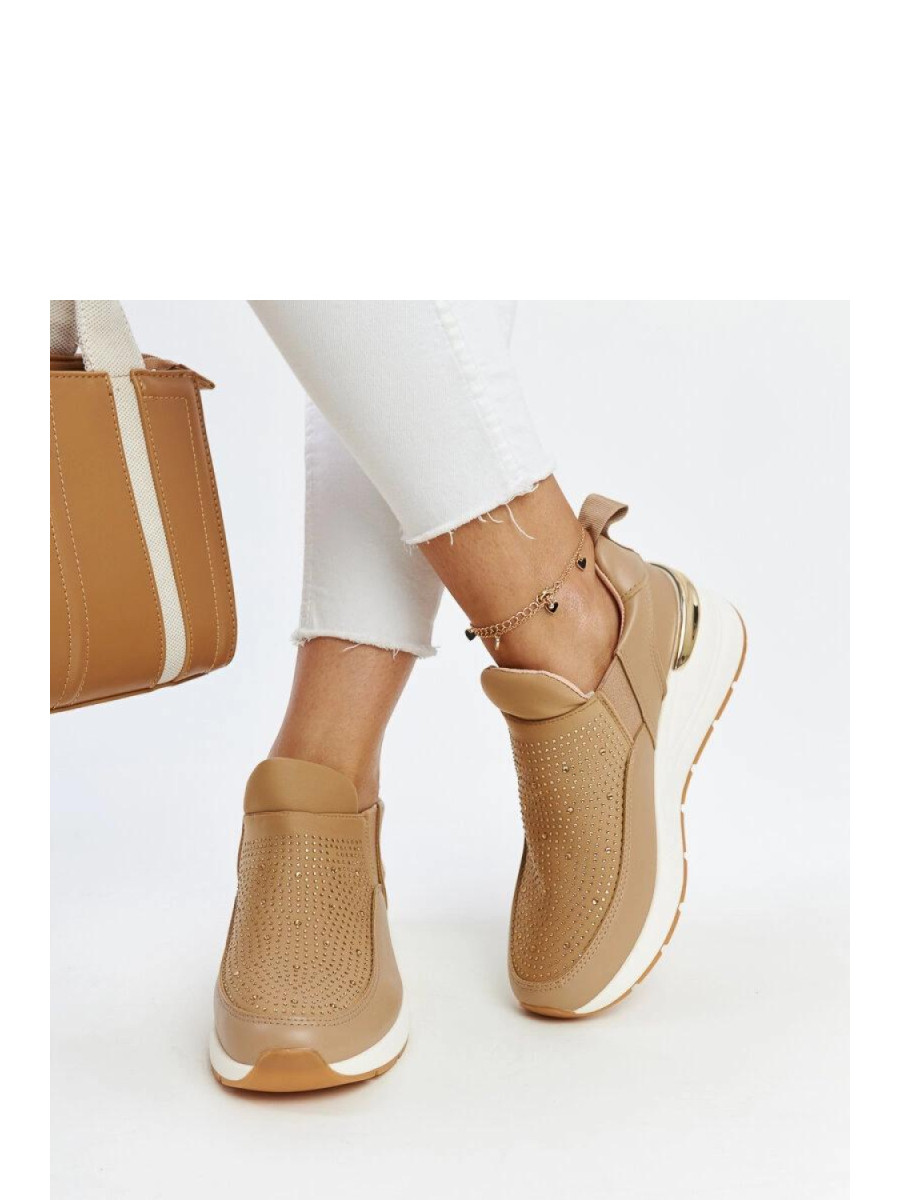 Baskets model 207452 Solea