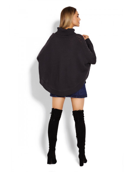 Poncho model 122918 PeeKaBoo