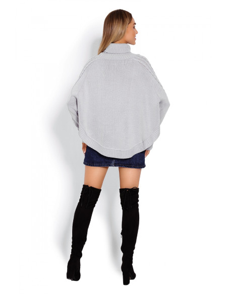 Poncho model 122920 PeeKaBoo