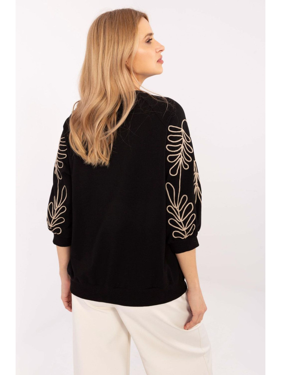 Sweatshirt model 208237 Relevance