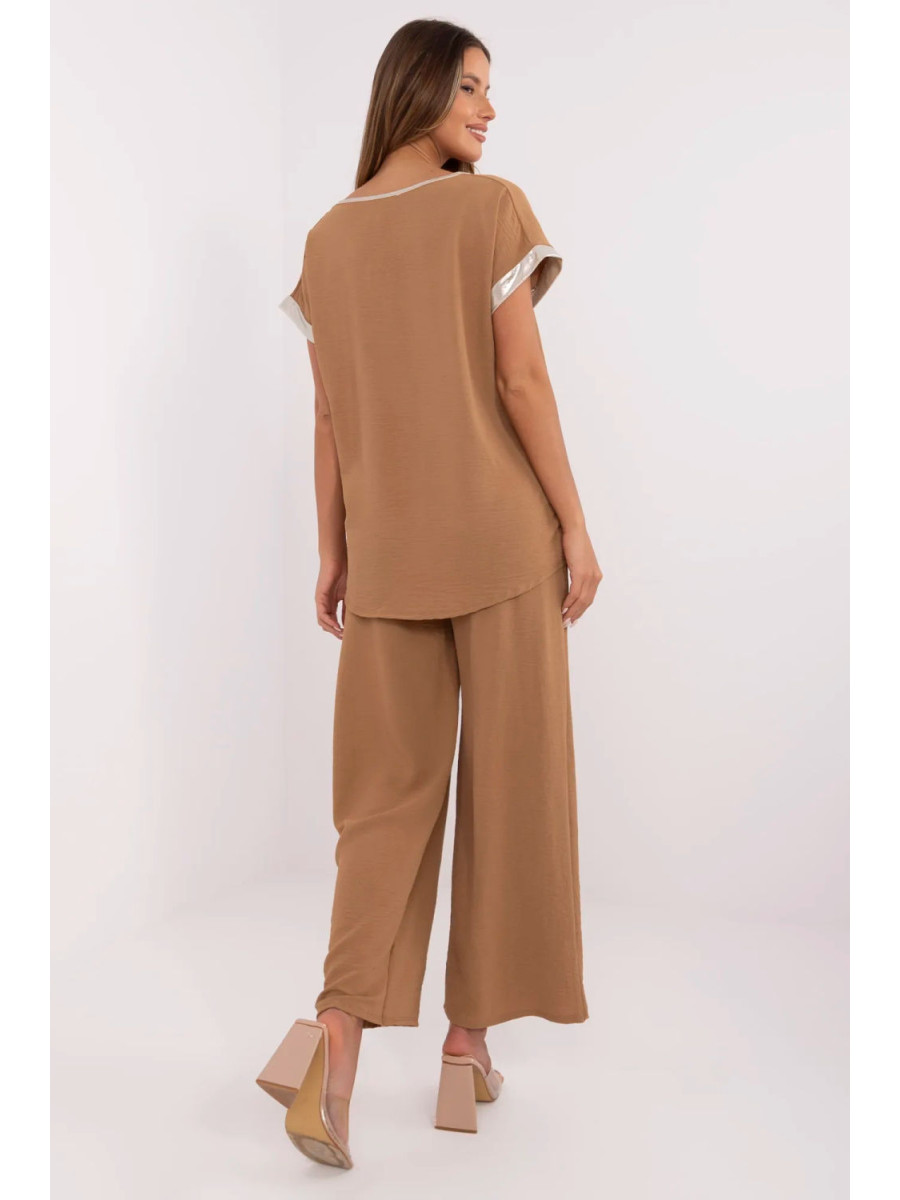 L`ensemble model 211450 Italy Moda