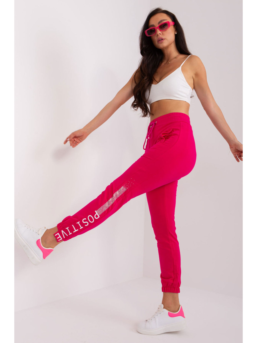 Pantalon survêtement model 211744 Relevance
