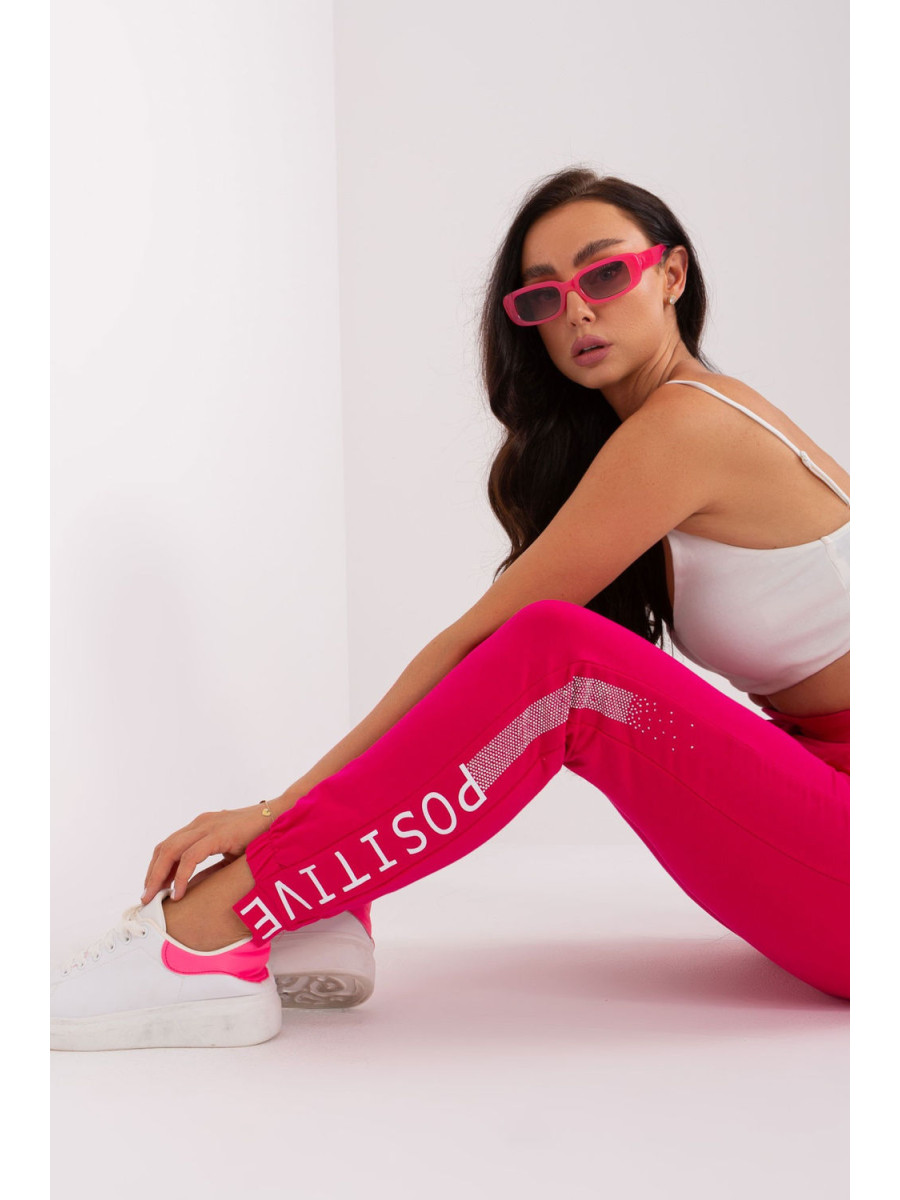 Pantalon survêtement model 211744 Relevance