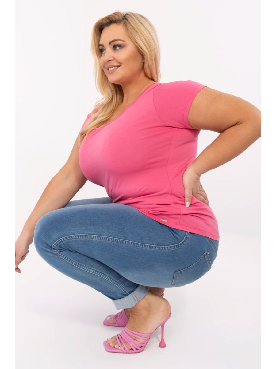 Plus size T-shirt model 211768 Relevance