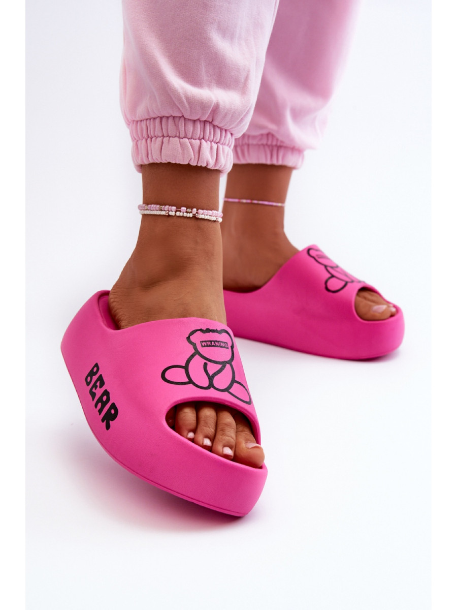 Clacquettes model 198602 Step in style