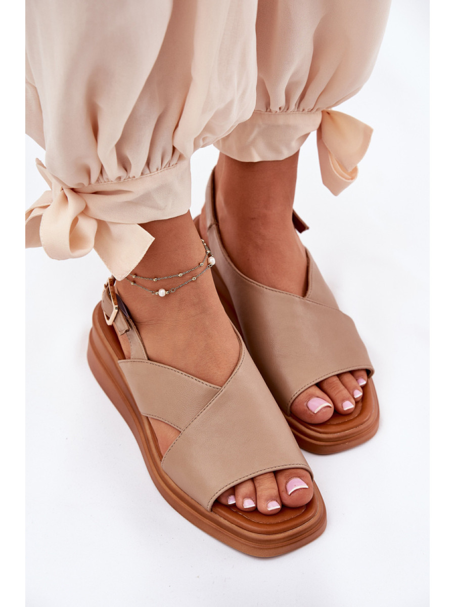 Cothurnes model 211944 Step in style