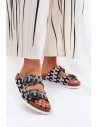 Clacquettes model 211965 Step in style