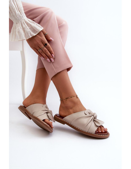 Clacquettes model 196426 Step in style
