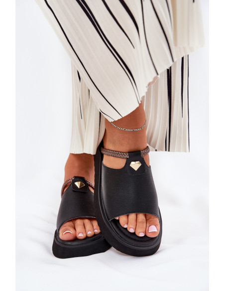 Clacquettes model 211967 Step in style