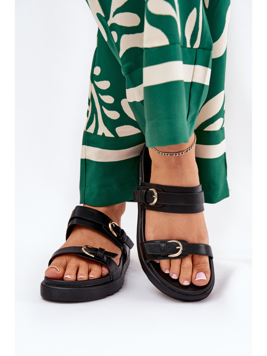 Clacquettes model 212140 Step in style