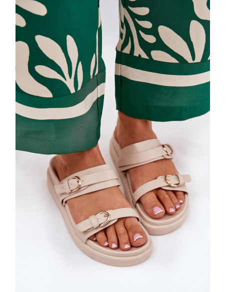 Clacquettes model 212141 Step in style