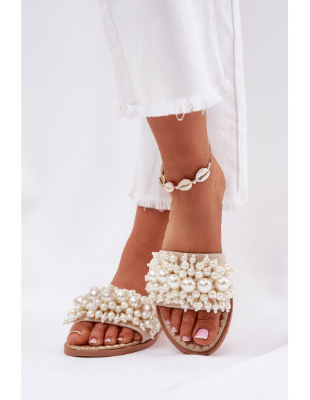 Clacquettes model 212153 Step in style