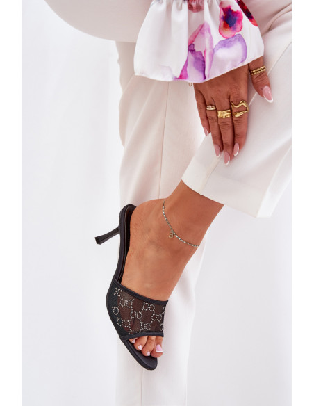 Clacquettes model 212156 Step in style