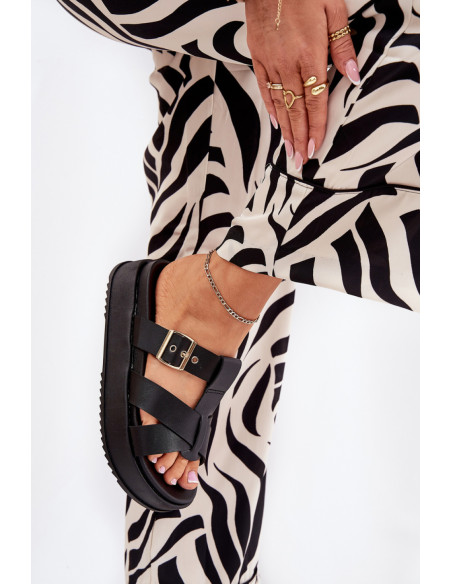 Clacquettes model 212143 Step in style