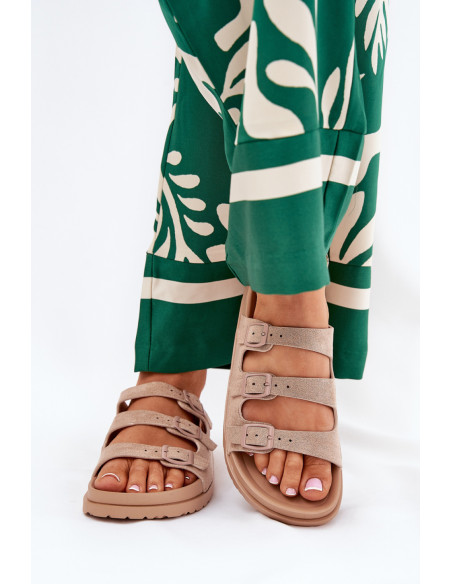 Clacquettes model 212148 Step in style