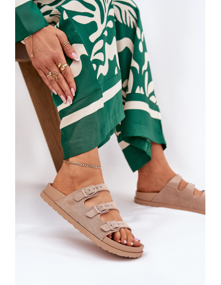 Clacquettes model 212148 Step in style