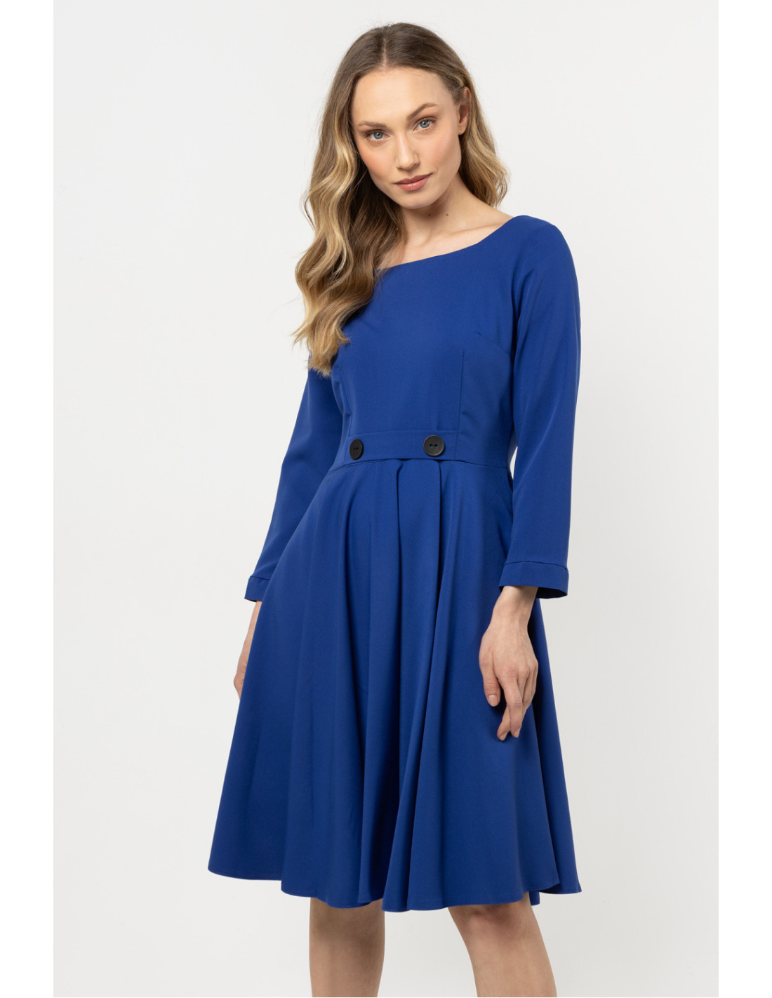 Robe de jour model 212241 awama