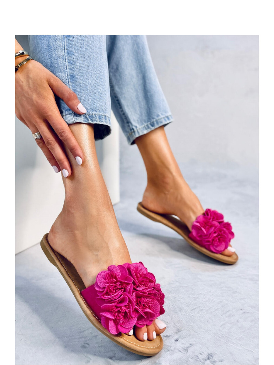 Clacquettes model 180587 Inello