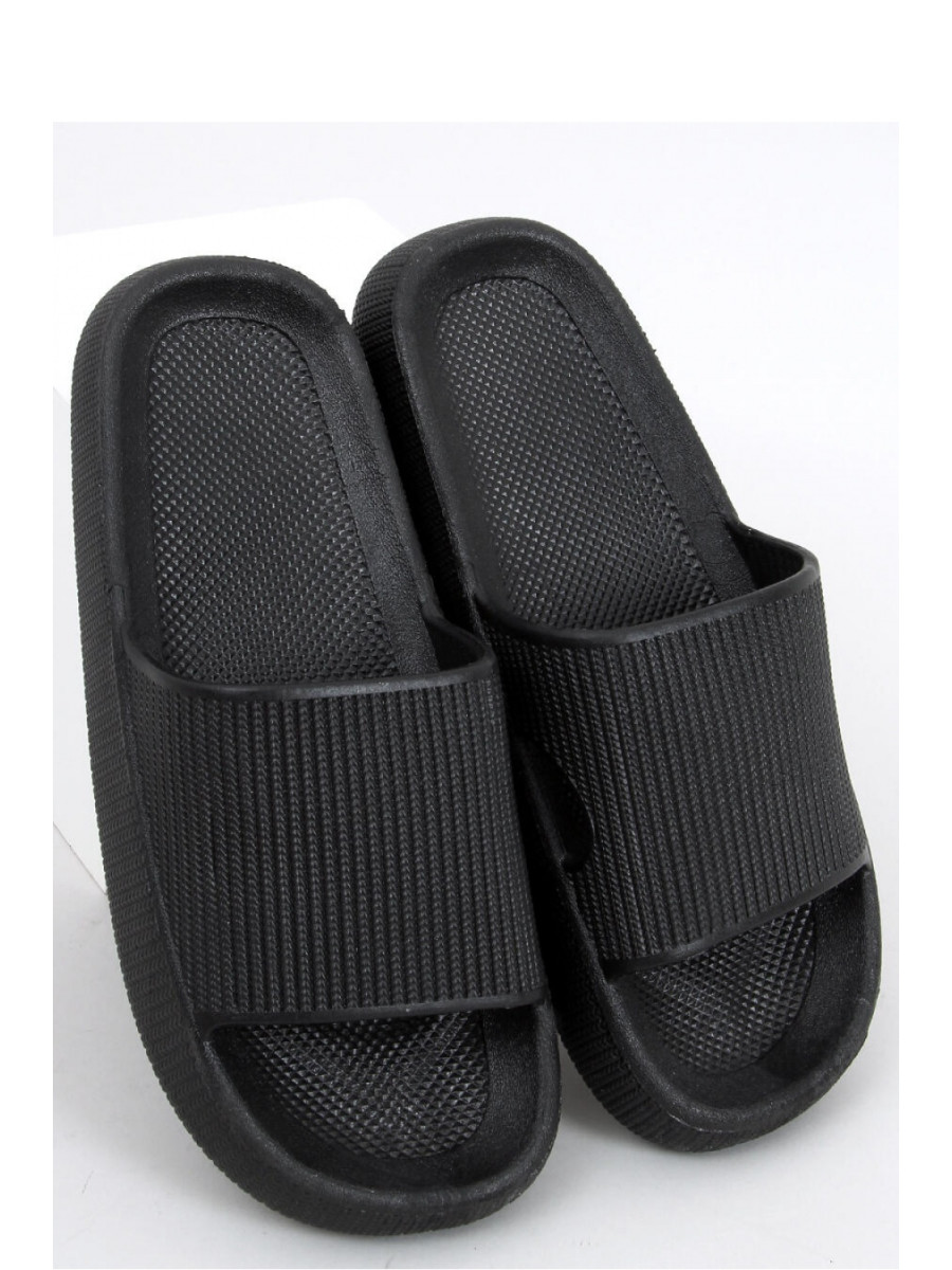 Clacquettes model 162812 Inello