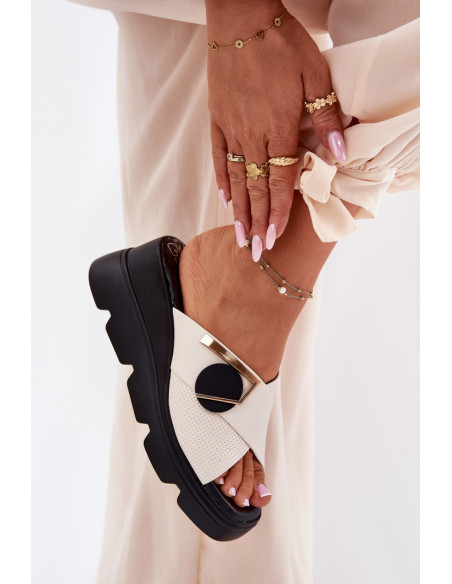 Clacquettes model 212347 Step in style