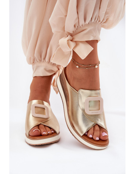 Clacquettes model 212349 Step in style