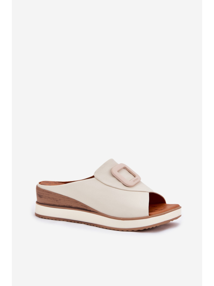 Clacquettes model 212350 Step in style