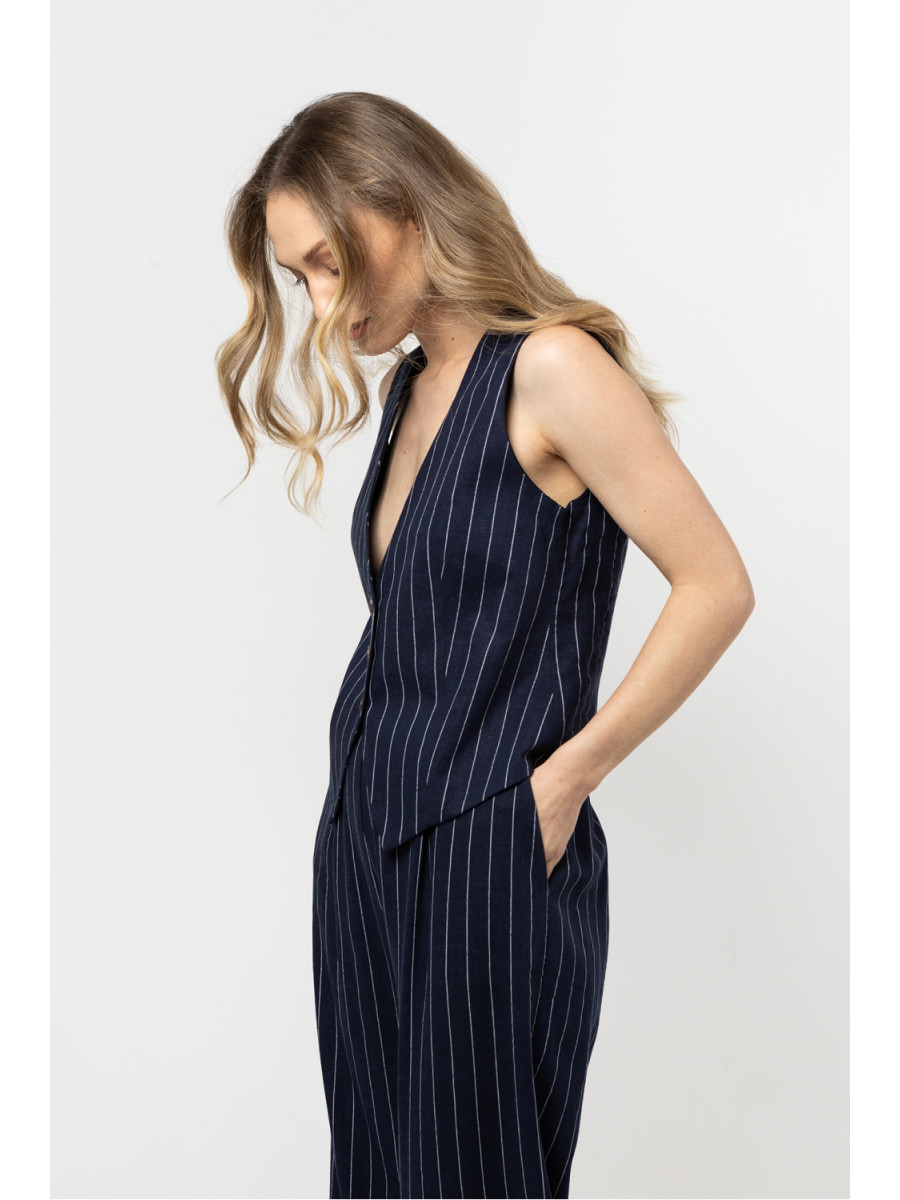 Gilet model 212178 awama