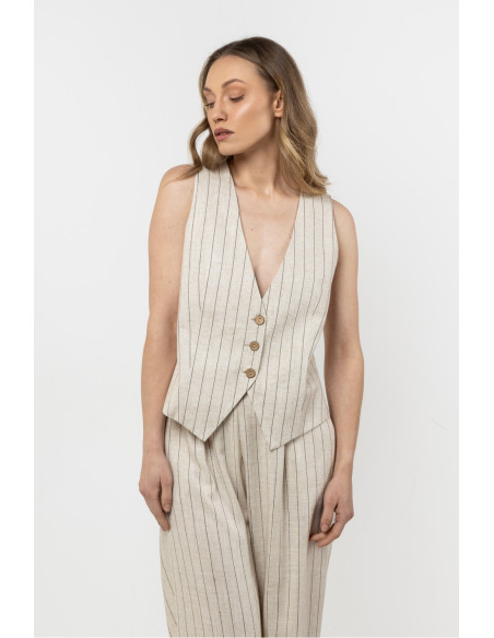 Gilet model 212179 awama