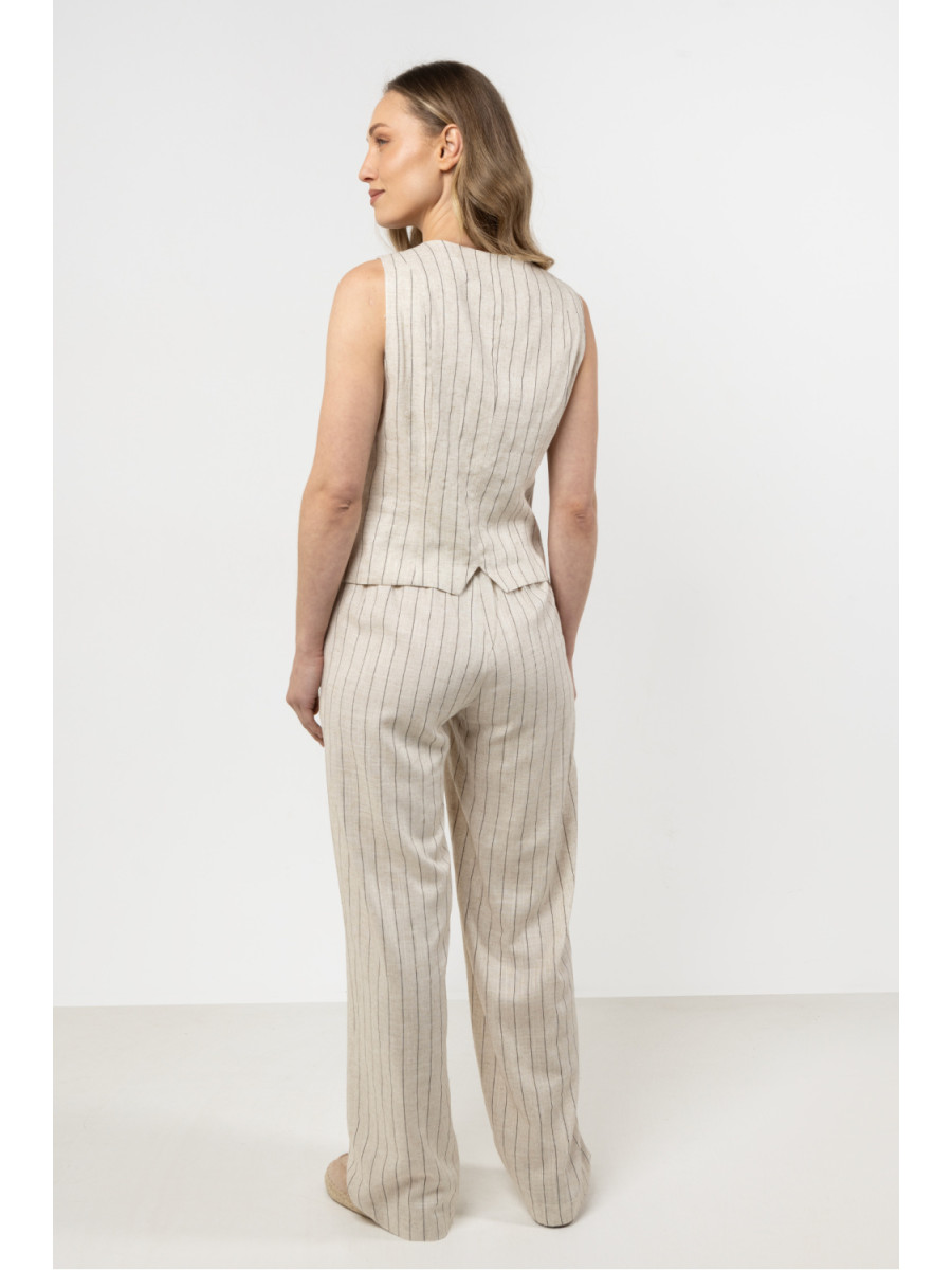 Gilet model 212179 awama
