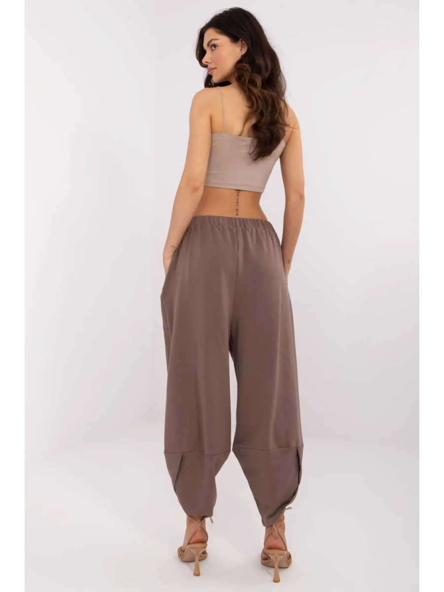 Pantalon survêtement model 210636 Relevance