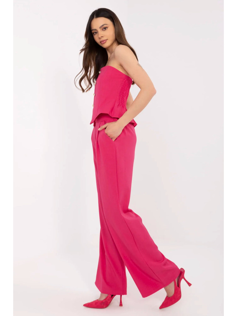 L`ensemble model 212275 Italy Moda