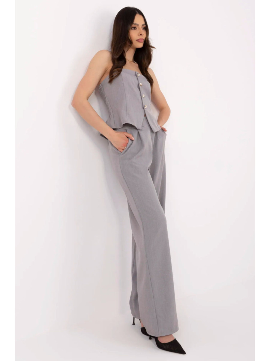 L`ensemble model 212276 Italy Moda