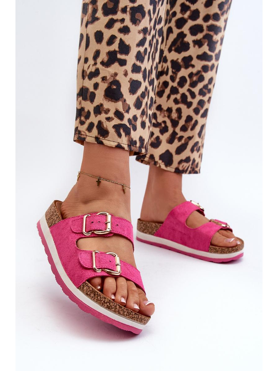 Clacquettes model 197721 Step in style