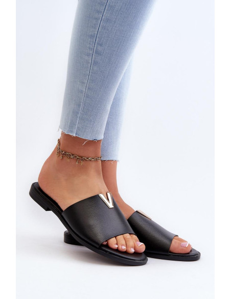 Clacquettes model 196342 Step in style