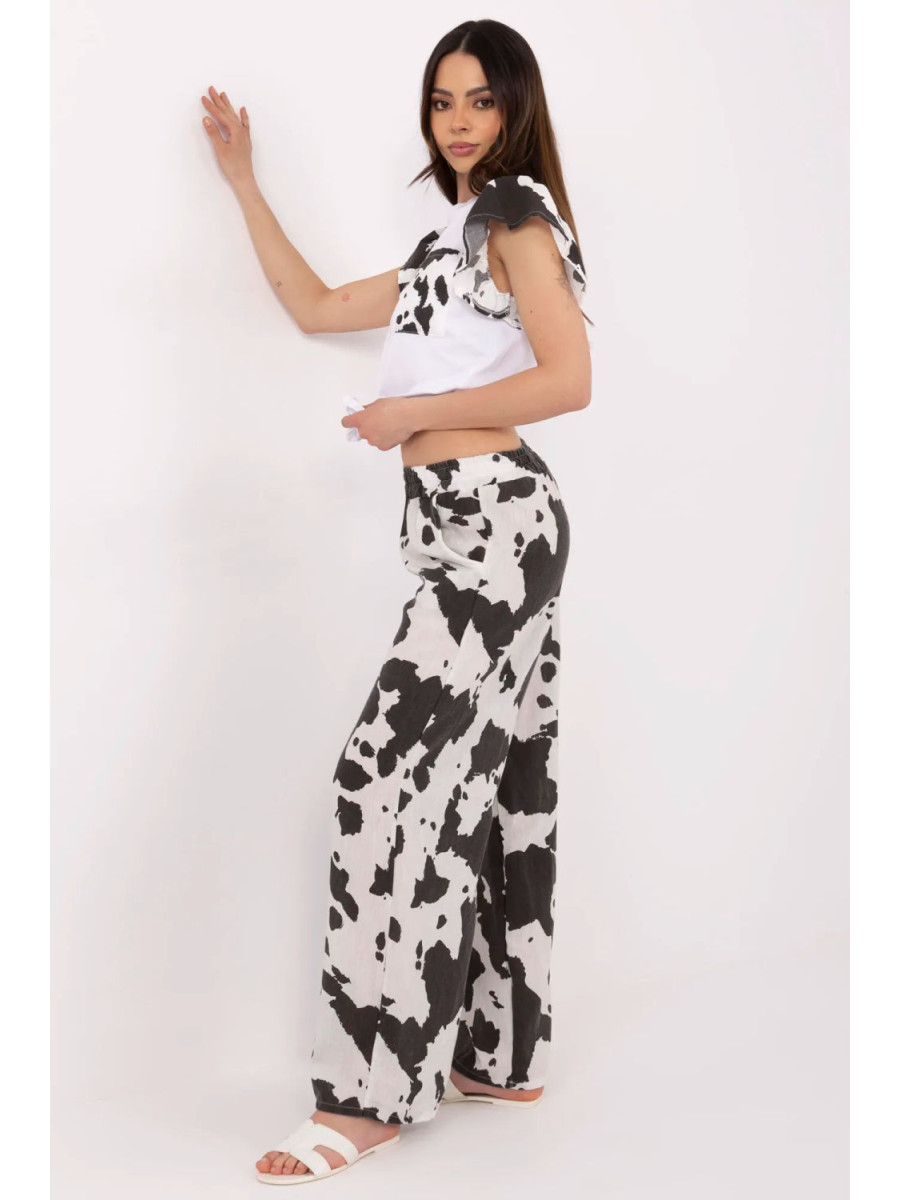 L`ensemble model 212521 Italy Moda