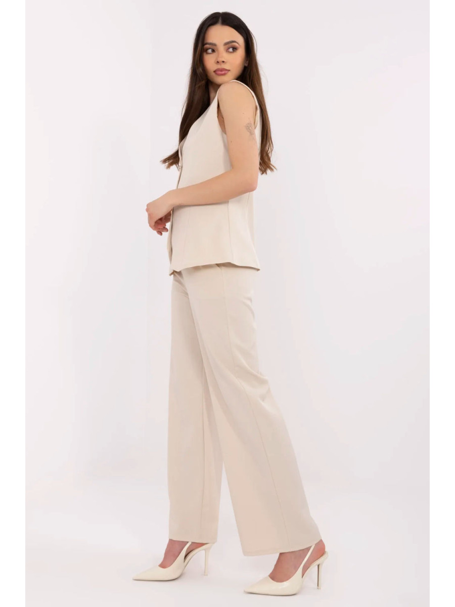 L`ensemble model 212538 Italy Moda