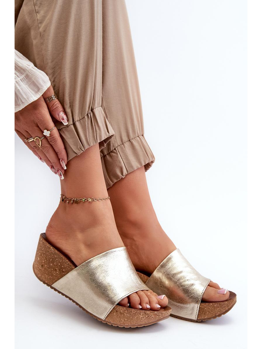 Clacquettes model 197657 Step in style
