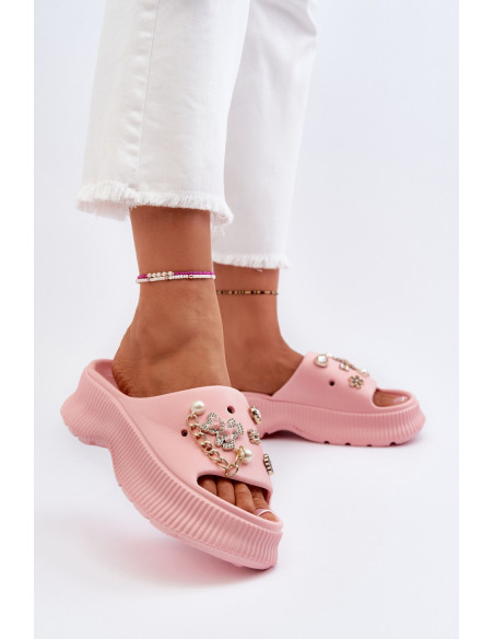 Clacquettes model 194708 Step in style